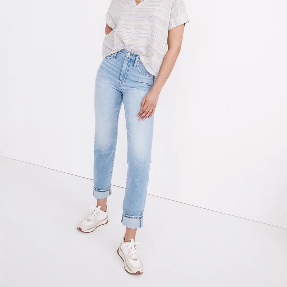 Madewell Classic Straight Jeans in Sayles Wash